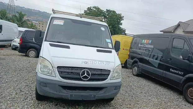 Mercedes-Benz Sprinter 2015 White · Photo 1