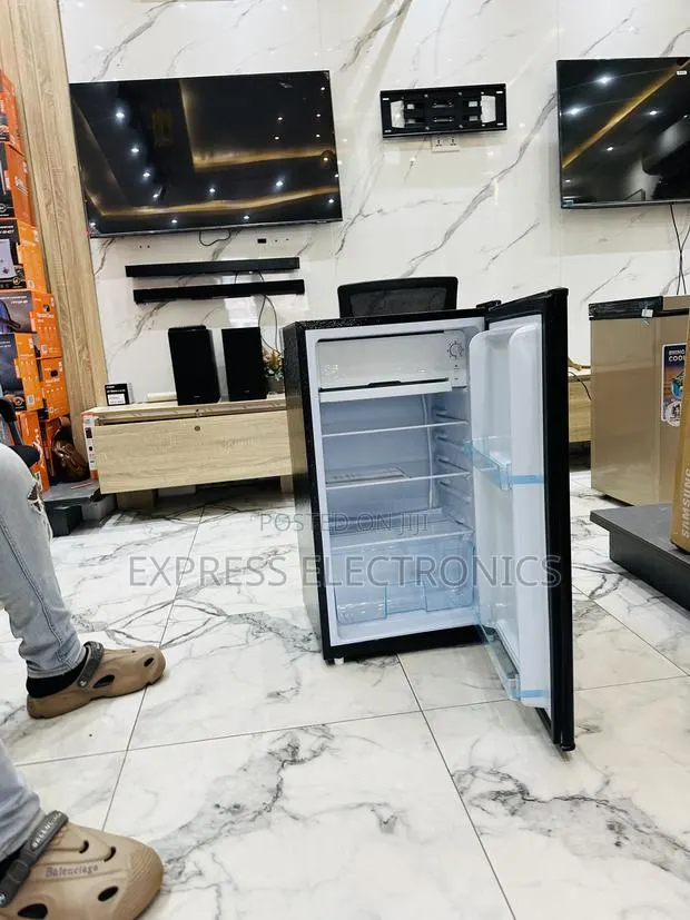 Ultra Modern Single Black Table Top Fridge Nasco 92l · Photo 1