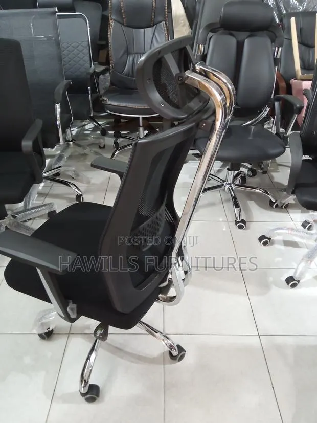 Office Chairs · Photo 1