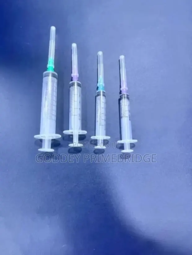 Syringe and Needles- 5ml/5cc (100pcs) · Photo 1