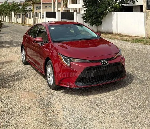 Toyota Corolla 2022 Red · Photo 1