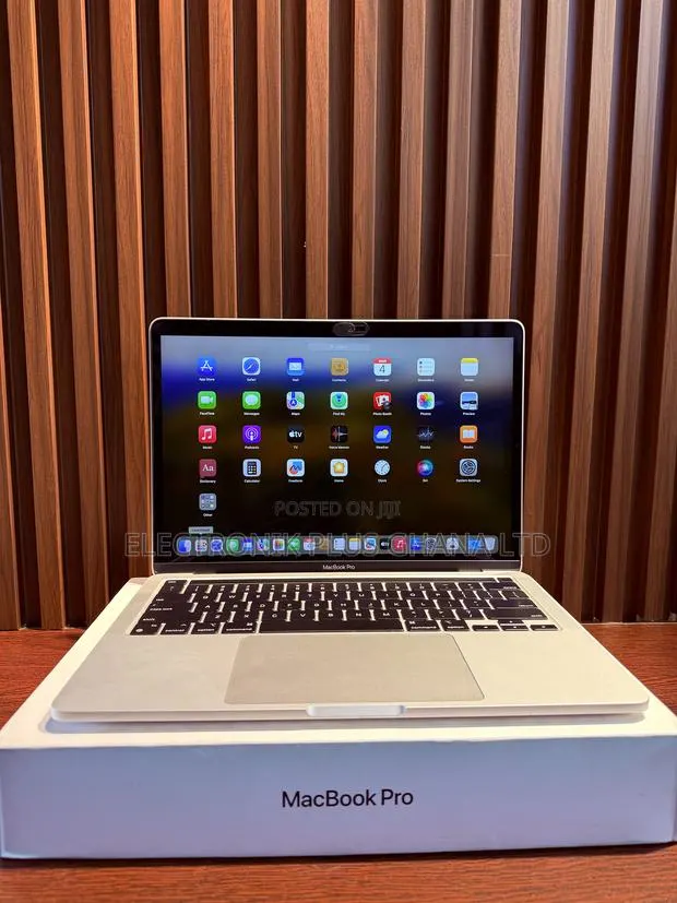 Laptop Apple MacBook Pro 2020 M1 8GB Apple M1 Pro SSD 256GB · Photo 1
