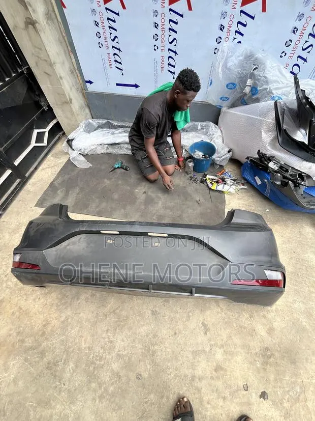 Hyundai Elantra 2019-2020 Back Bumper Complete Available · Photo 1
