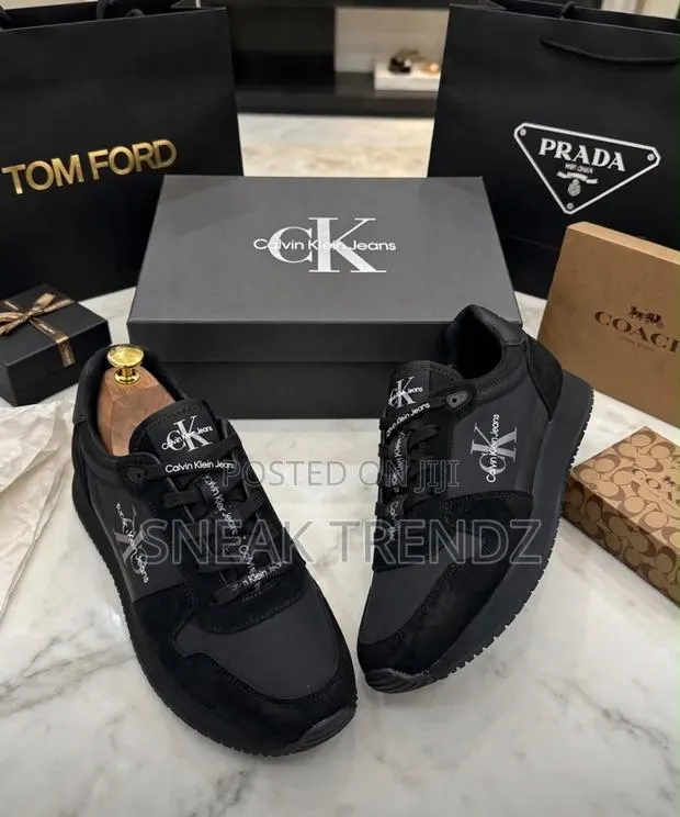 Calvin Klein CK Shoe Black and Grey · Photo 1