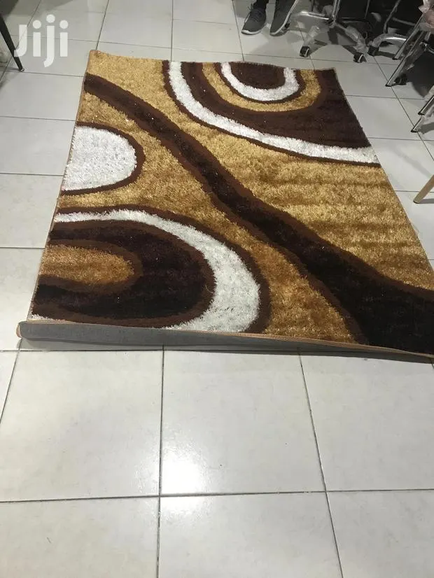 Center Rug · Photo 1