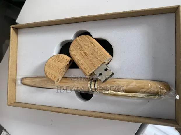 Wooden Pen and Pen Drive · Photo 1