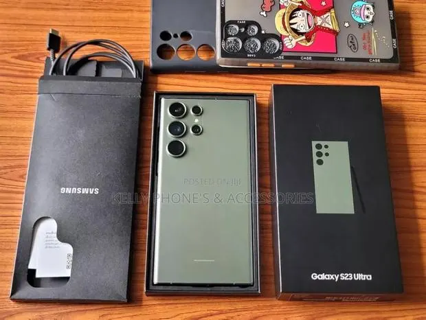 New Samsung Galaxy S22 Ultra 256 GB Black · Photo 1