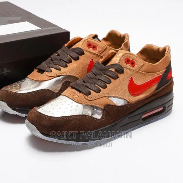 Nike Sneak · Photo 1