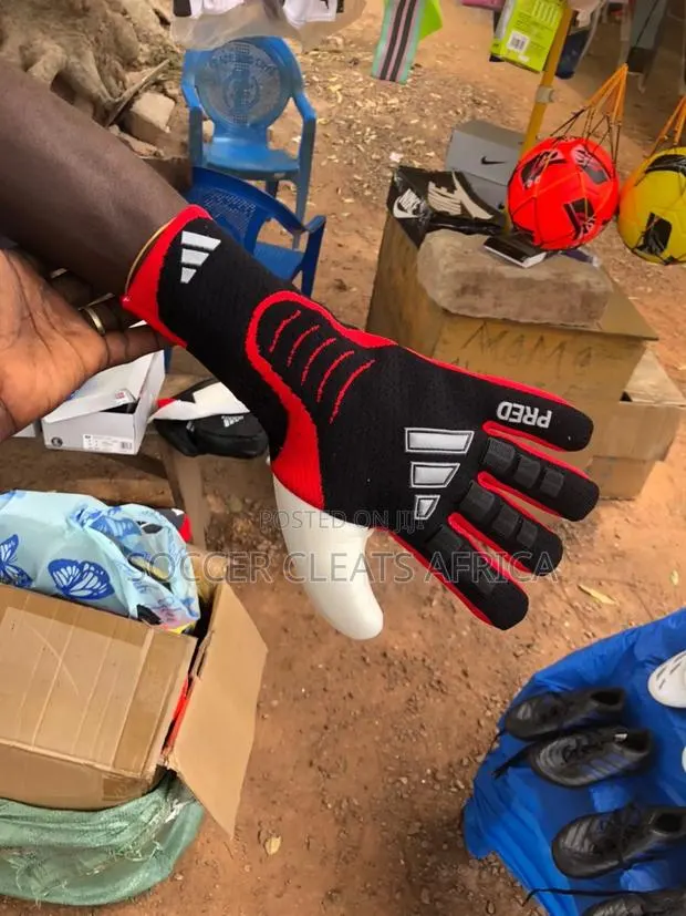 Original Brand New Adidas Gloves · Photo 1