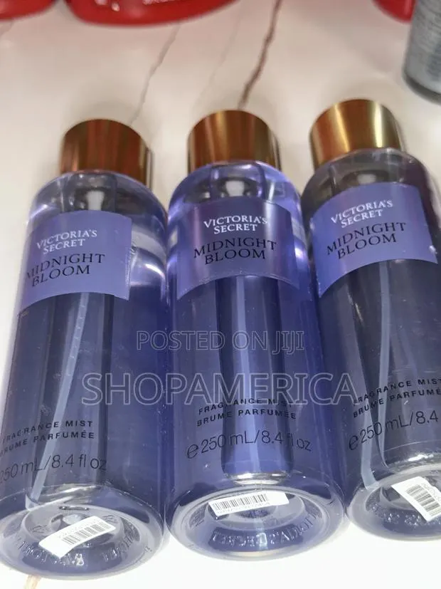 Midnight Bloom (Victoria Secret) · Photo 1
