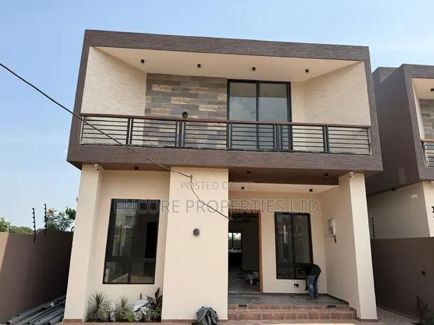 4bdrm House in Oyarifa Focus for sale · Photo 1