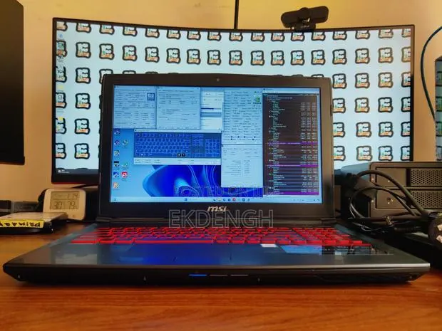 Laptop MSI GL62VR 7RFX 8GB Intel Core i5 HDD+SSD 750GB · Photo 1