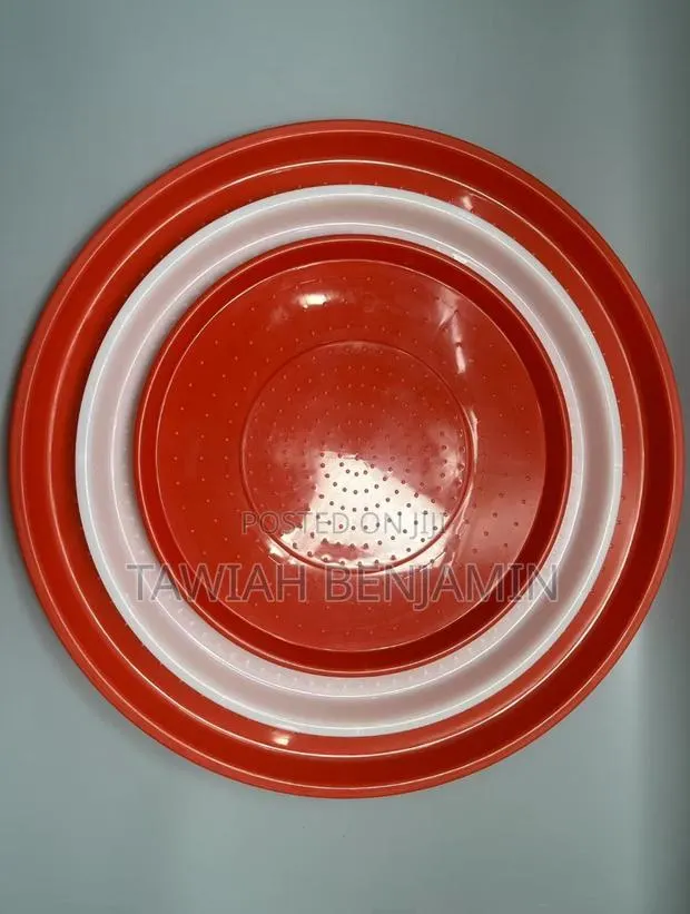 Chicken Feeding Tray · Photo 1