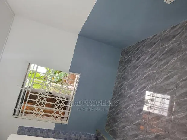 1bdrm Room & Parlour in Birdproperty, East Legon for rent