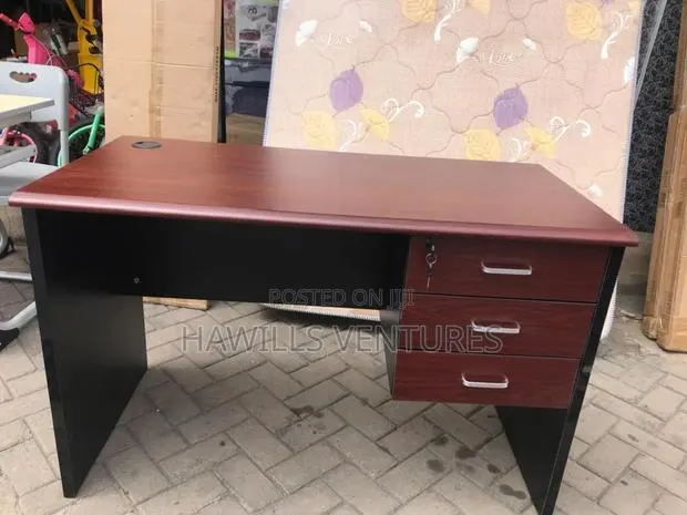 Writing Table · Photo 1
