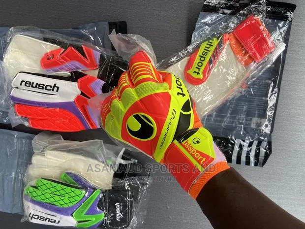 Goalkeepers Gloves as Seen Available · Photo 1