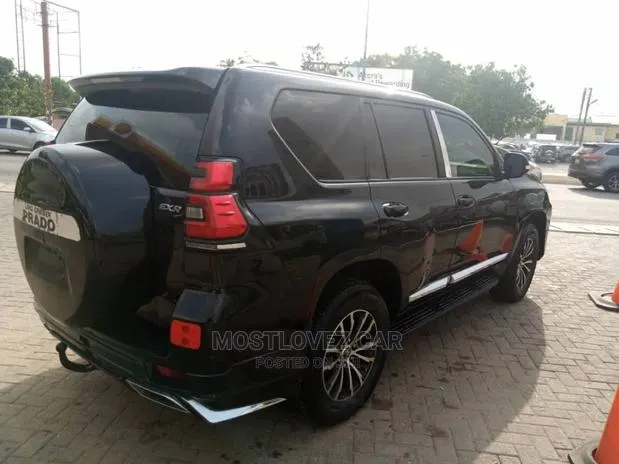 Car Rentals Prado for Rent in Ghana Tours Weddings Trips · Photo 1