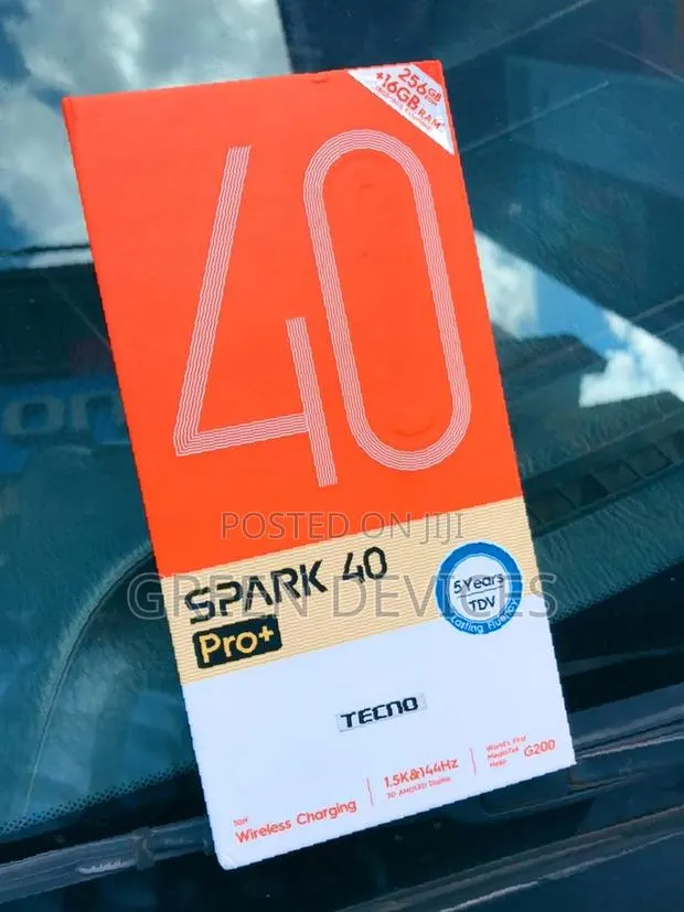 New Tecno Spark 40 Pro+ 256 GB Black · Photo 1