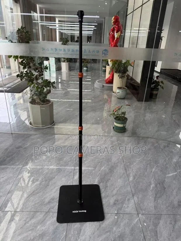 Beams Ad04 Light Stand · Photo 1