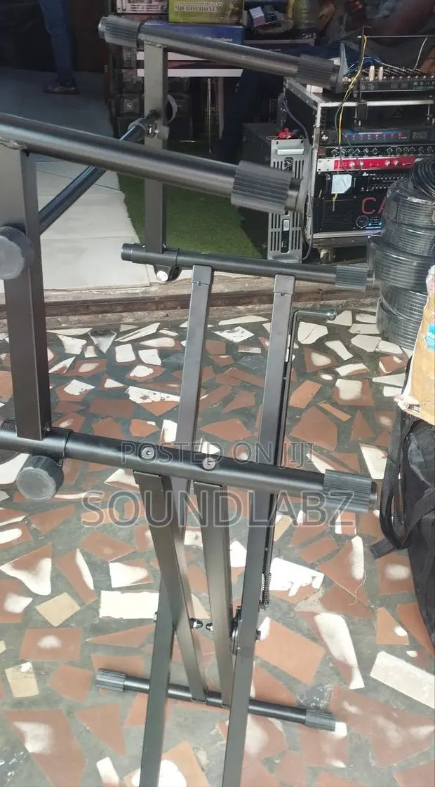 Double Keyboard Stand Adjustable · Photo 1