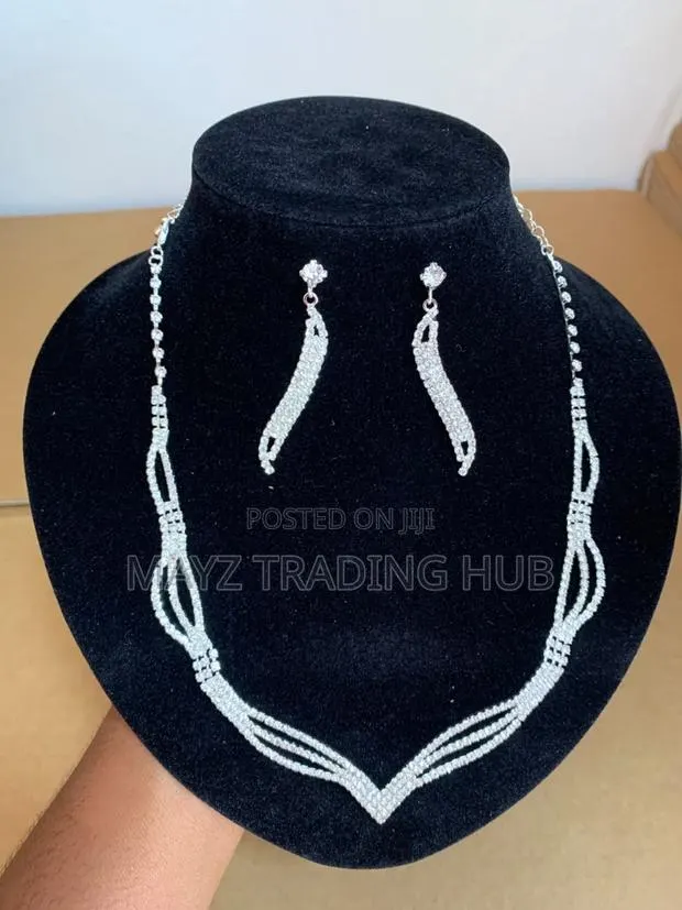 Jewelry for Ladies Available · Photo 1