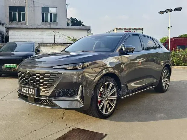 Changan UNI-K 2.0 Petrol AWD 2021 Gray · Photo 1