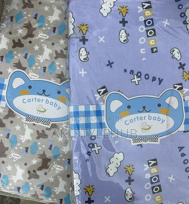 Coloured Cot Sheet · Photo 1