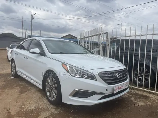 Hyundai Sonata Limited Sedan FWD (2.4L 4cyl 6A) 2017 White · Photo 1
