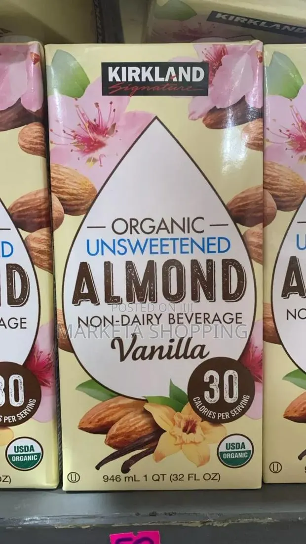 Kirkland Almond and Vanilla Milk 946ml · Photo 1