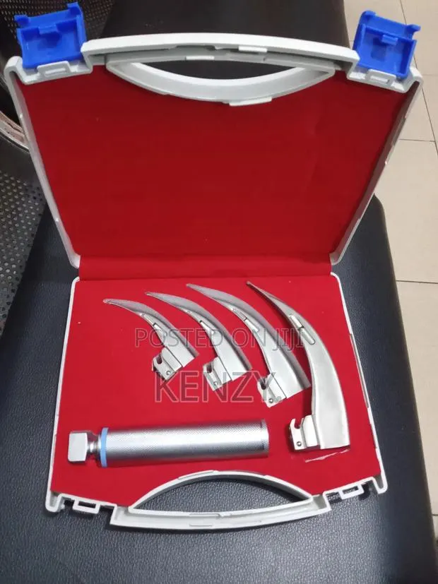 Laryngoscope (4 Blade) · Photo 1