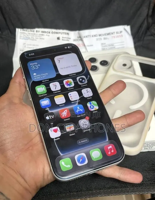 Apple iPhone 17 Pro Max 256 GB Silver · Photo 1