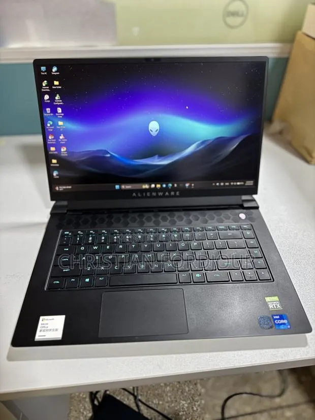 Laptop Alienware M15 R6 32GB Intel Core i7 SSD 512GB · Photo 1