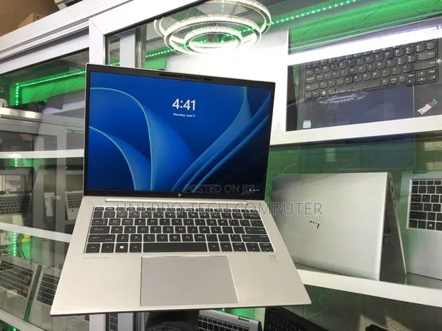 New Laptop HP EliteBook 840 G10 16GB AMD Ryzen 5 SSD 256GB · Photo 1