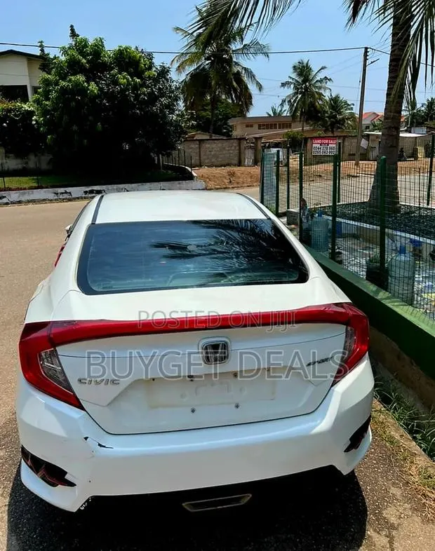 Honda Civic Sport 2021 White · Photo 1