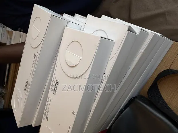 Apple Watch 11 · Photo 1
