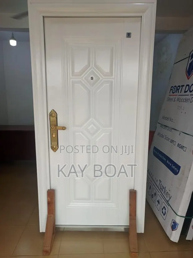 A Unique Great Door · Photo 1