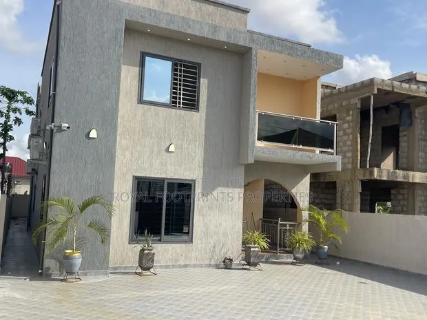 4bdrm House in Royals Footprints, Lake Side Estate for sale · Photo 1