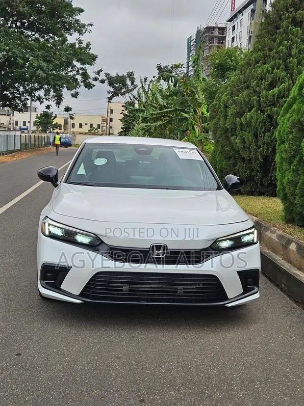 Honda Civic Sport CVT 2023 White · Photo 1