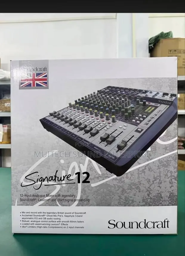 Soundcraft Signature Mixer (12 Channels · Photo 1