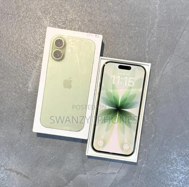 New Apple iPhone 17 256 GB Green · Photo 1