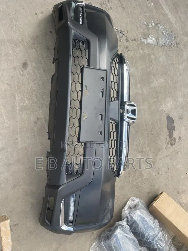 CRV 2018 Front Bumper Complete · Photo 1