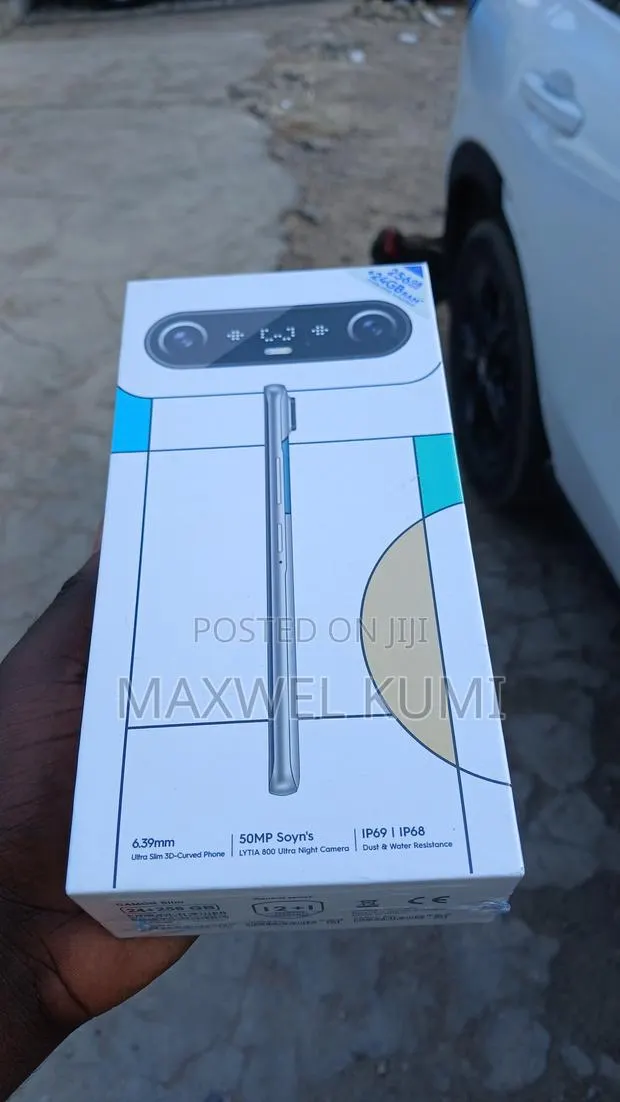 New Tecno Camon Slim 256 GB Green · Photo 1
