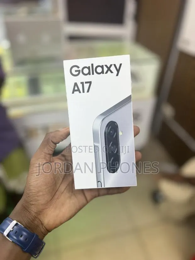 New Samsung Galaxy A17 128 GB Black · Photo 1