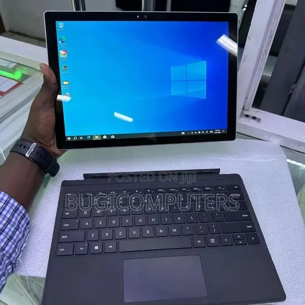 Laptop Microsoft Surface Pro 4 4GB Intel Core i5 SSD 128GB · Photo 1