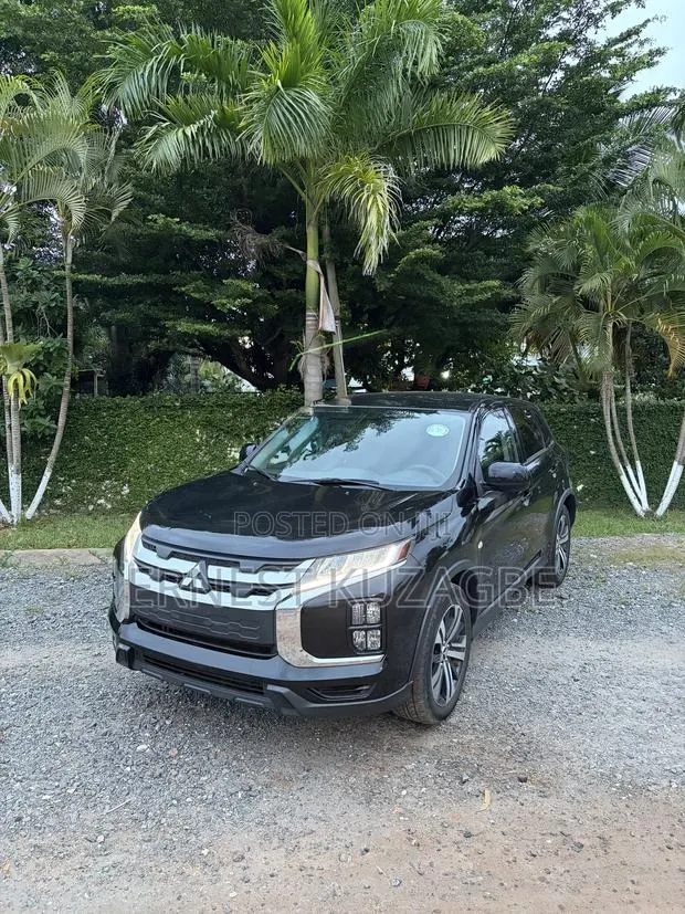 Mitsubishi Outlander Sport 2021 Black · Photo 1