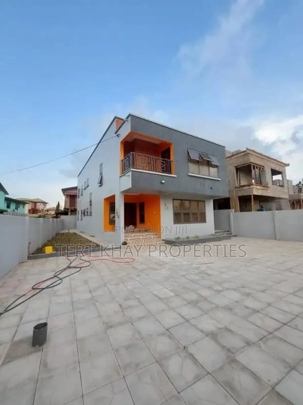 5bdrm House in Legon for sale · Photo 1