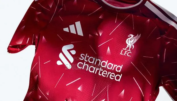 The 26/27 Liverpool Fc Authentic Home Jersey. · Photo 1