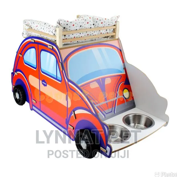 Cat Scratching Post Car With Feeding Bowl · Photo 1