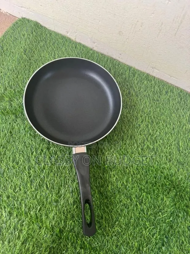 Durable Non Stick Frying Pan · Photo 1