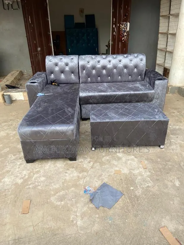 L Shape Sofa With Center Table (Cash on Delivery) · Photo 1